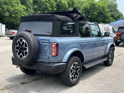 Used 2025 Ford Bronco Outer Banks AWD/4WD image 3