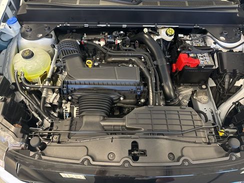 New 2025 Ford Maverick XLT w/ XLT Luxury Package image 6