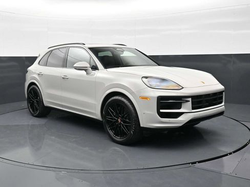 New 2026 Porsche Cayenne AWD/4WD image 27