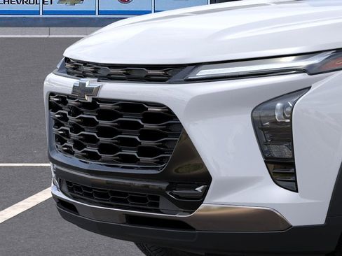 New 2026 Chevrolet Trax ACTIV w/ Sunroof Package FWD image 37