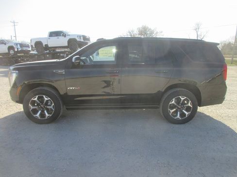 New 2026 GMC Yukon AT4 image 8