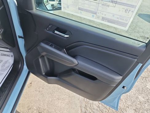 New 2026 Chevrolet Colorado LT image 12