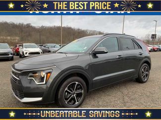 Used 2025 Kia Niro EX video 1