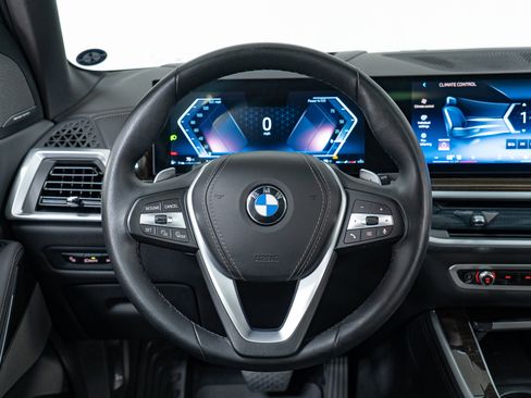 Used 2024 BMW X5 xDrive40i w/ Premium Package AWD/4WD image 17