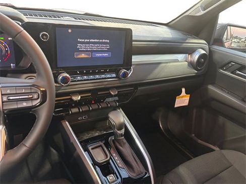 New 2026 Chevrolet Colorado LT image 11