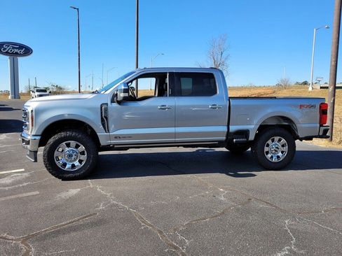 Used 2024 Ford F250 Lariat w/ Lariat Ultimate Package image 4