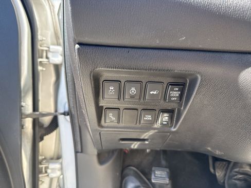 Used 2015 Nissan Pathfinder Platinum image 19