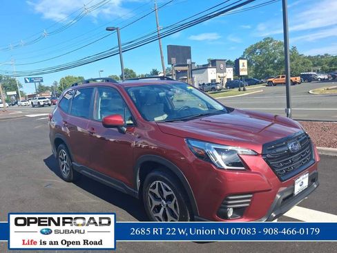 Used 2023 Subaru Forester Premium AWD/4WD image 4