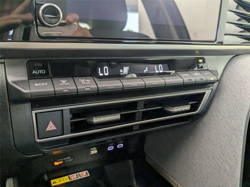Certified 2026 Toyota Camry LE w/ Convenience Package FWD image 18