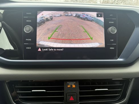 Used 2022 Volkswagen Taos SE image 27