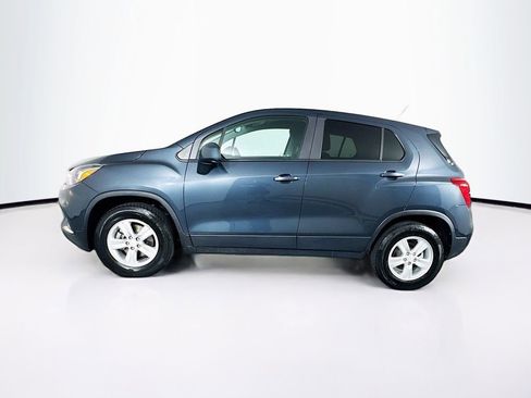Used 2021 Chevrolet Trax LS w/ Tint and Cruise Package AWD/4WD image 6