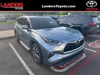 Used 2021 Toyota Highlander XLE