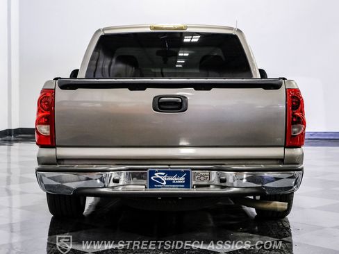 Used 2006 Chevrolet Silverado 1500 LT w/ Onstar Plus Package image 10