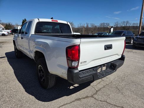 Used 2021 Toyota Tacoma SR image 24