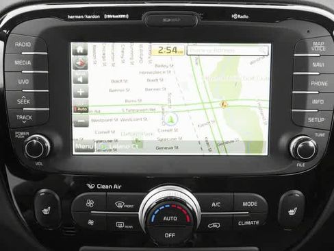 Used 2018 Kia Soul ! FWD image 20