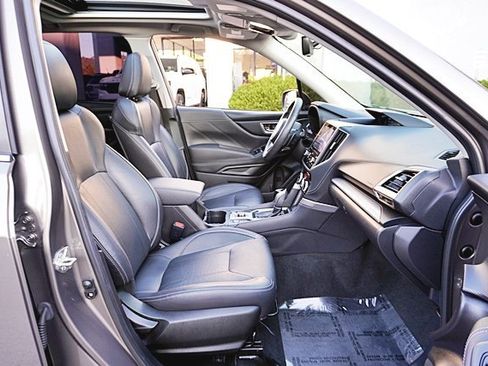 Used 2021 Subaru Forester Limited w/ Popular Package #3 image 11