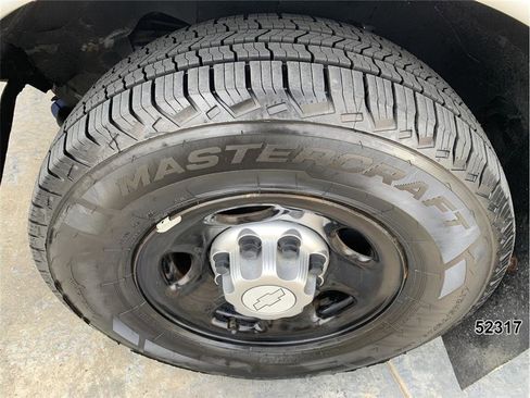 Used 2011 Chevrolet Express 3500 Cutaway Van w/ School Bus Package image 16