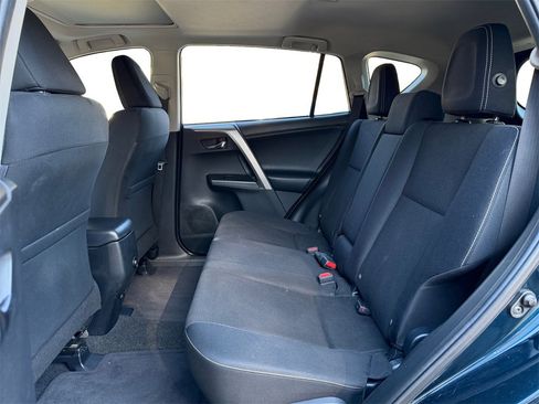 Used 2018 Toyota RAV4 XLE image 19