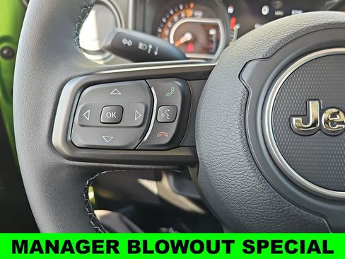 New 2025 Jeep Gladiator Mojave w/ Convenience Group AWD/4WD image 16