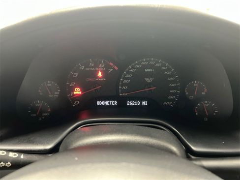 Used 2002 Chevrolet Corvette Z06 w/ Memory Pkg image 11