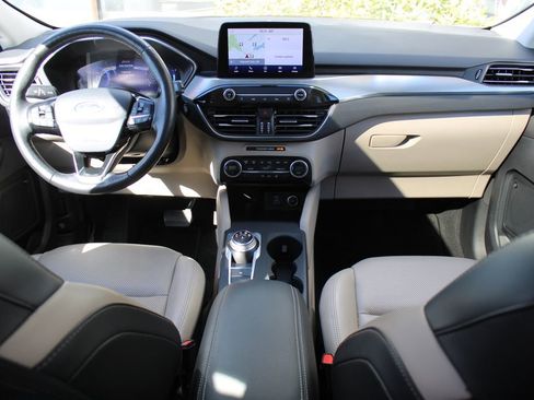 Used 2021 Ford Escape Titanium w/ Class II Trailer Tow Package image 14