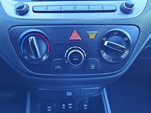 Used 2020 Hyundai Accent SE image 20