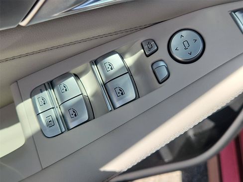 Used 2025 BMW X7 M60i AWD/4WD image 24