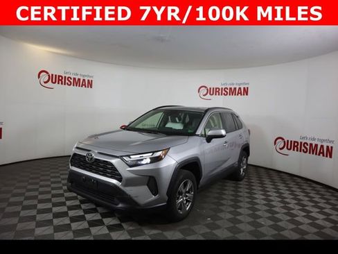 Used 2025 Toyota RAV4 XLE w/ Convenience Package AWD/4WD image 3