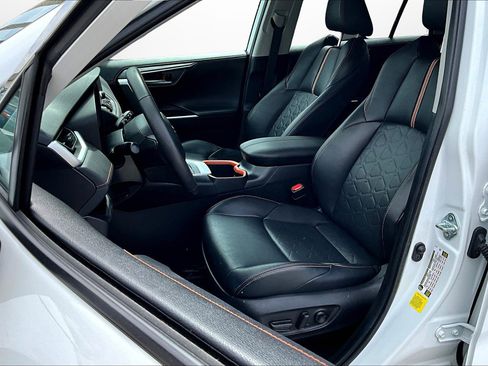 Used 2024 Toyota RAV4 Adventure image 16