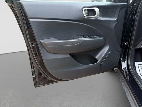 Certified 2023 Hyundai Venue SEL w/ Cargo Package FWD image 17