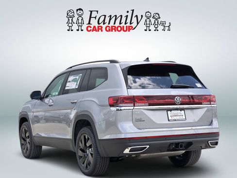 New 2026 Volkswagen Atlas SE FWD image 3