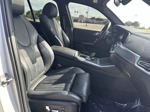 Used 2019 BMW X5 xDrive40i w/ Premium Package 2 AWD/4WD image 22