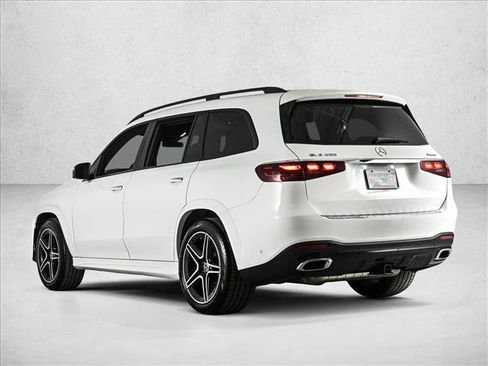 Certified 2025 Mercedes-Benz GLS 450 4MATIC image 8