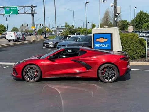 Used 2025 Chevrolet Corvette Stingray Preferred Cpe RWD image 2
