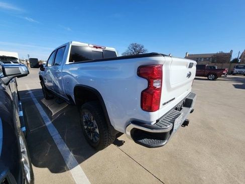 Used 2025 Chevrolet Silverado 2500 LT w/ Texas Edition image 6