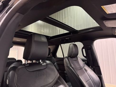 Used 2021 Ford Explorer ST w/ Equipment Group 401A AWD/4WD image 29