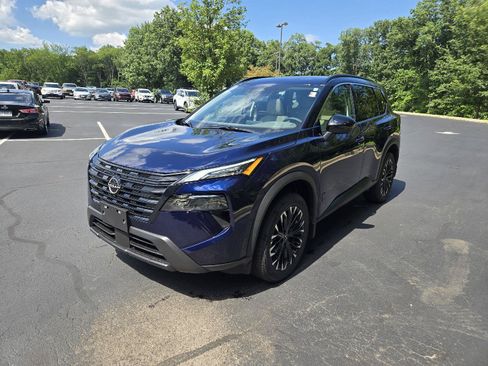 New 2026 Nissan Rogue Dark Armor AWD/4WD image 4