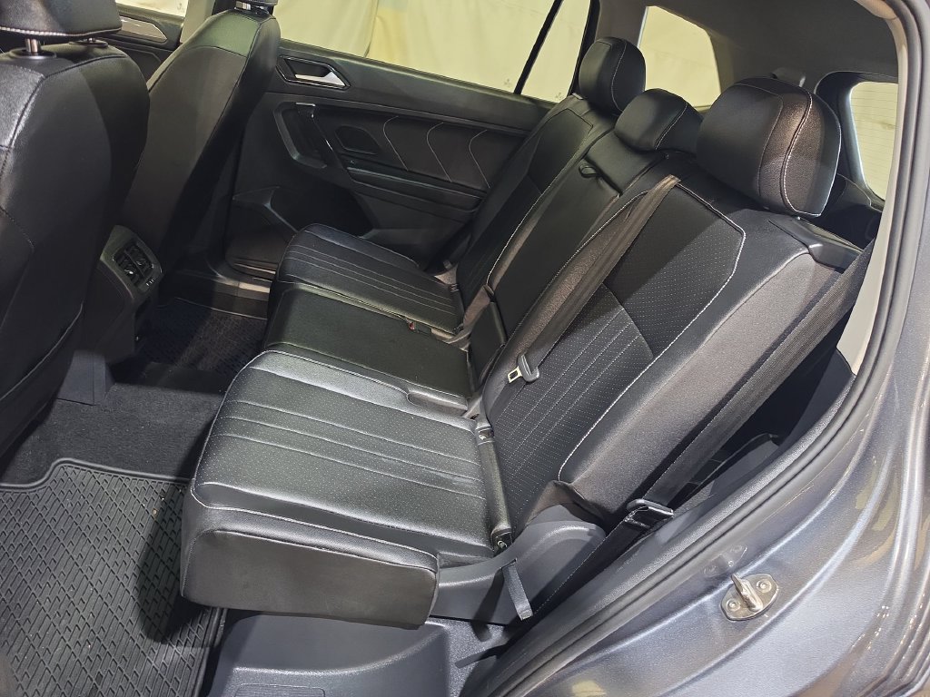 Used 2022 Volkswagen Tiguan SE FWD image 24