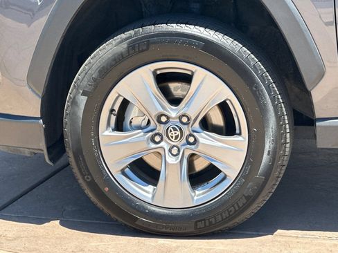 Certified 2025 Toyota RAV4 XLE FWD image 32