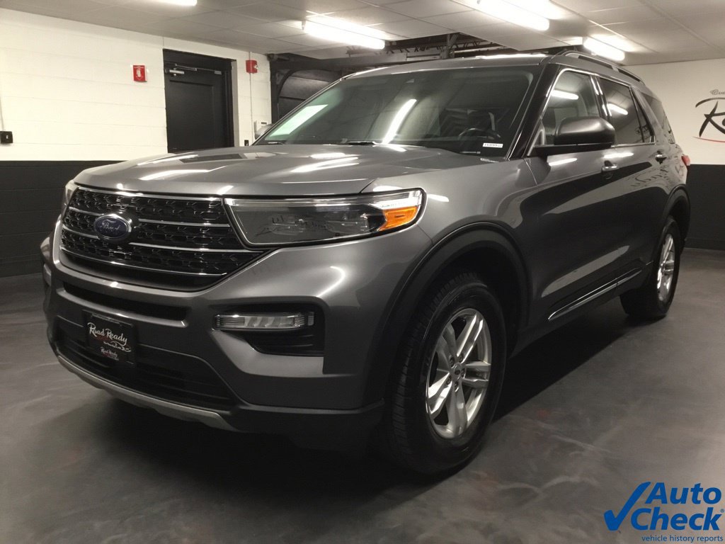 Used 2022 Ford Explorer XLT w/ Equipment Group 202A AWD/4WD image 5