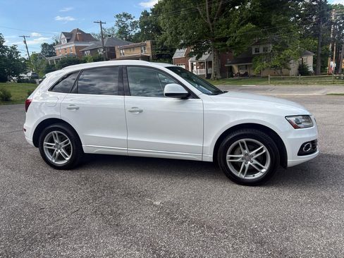 Used 2017 Audi Q5 2.0T Premium Plus AWD/4WD image 11