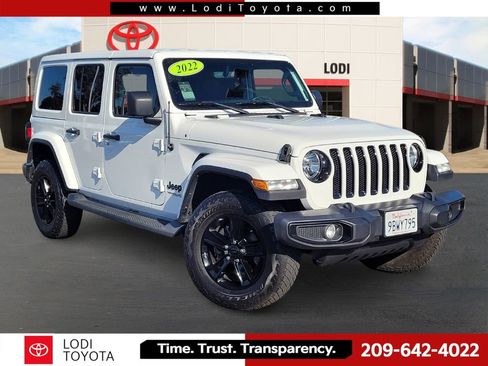 Used 2022 Jeep Wrangler Unlimited Sahara AWD/4WD image 1