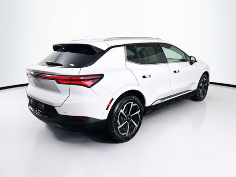 Used 2025 Chevrolet Equinox EV LT image 9