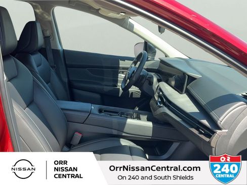 Used 2025 Nissan Murano SV FWD image 11
