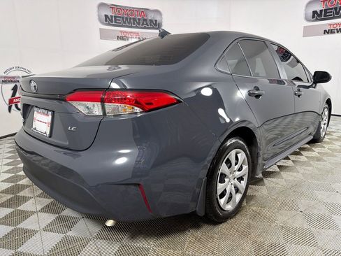 Used 2025 Toyota Corolla LE image 3