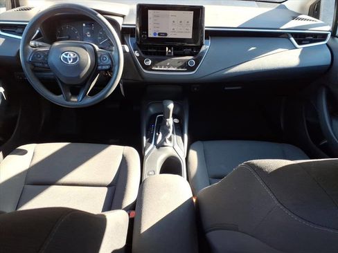 Used 2024 Toyota Corolla LE FWD image 12