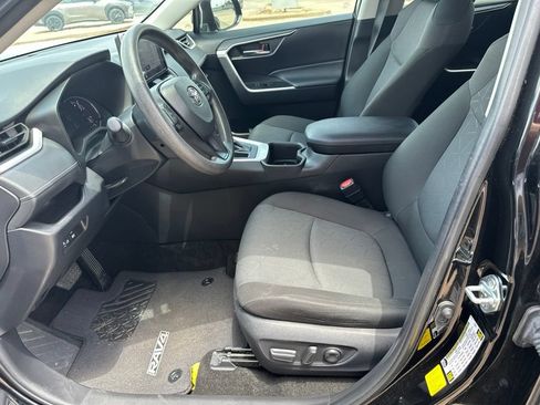 Used 2024 Toyota RAV4 XLE FWD image 14