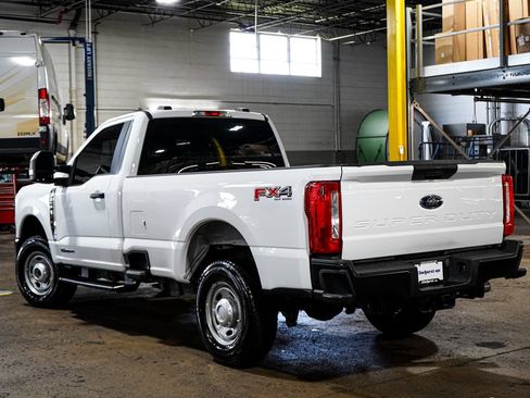 Used 2025 Ford F250 XL w/ FX4 Off-Road Package AWD/4WD image 4