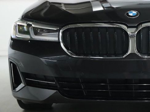 Certified 2023 BMW 530i xDrive w/ Premium Package AWD/4WD image 7