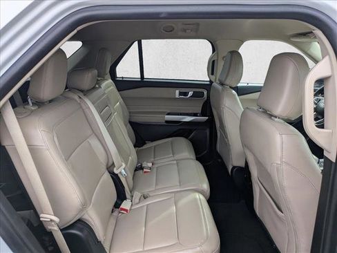 Used 2023 Ford Explorer XLT w/ Equipment Group 202A image 27